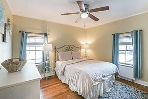 Close to Dtwn Bangor: Inviting Maine Home