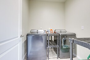 On-site Winery: Rural Plymouth Getaway!