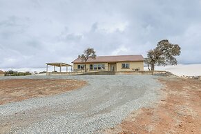 On-site Winery: Rural Plymouth Getaway!