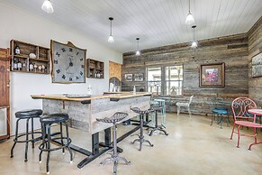 On-site Winery: Rural Plymouth Getaway!