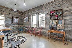 On-site Winery: Rural Plymouth Getaway!