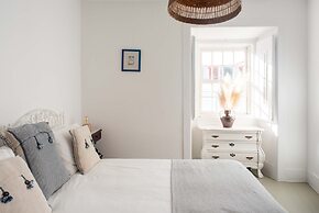 Central Ericeira - Light Filled With Terrace