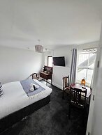Marine Hotel