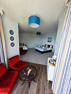 Marine Hotel