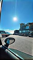 Marine Hotel