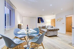 Hybrid Resi Greenwich