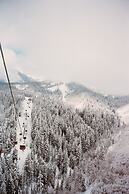 916 Empire Skiers Secret 4 Bedroom Home