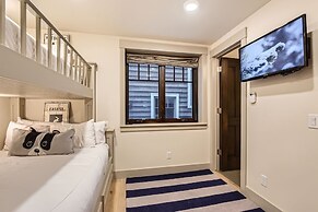 916 Empire Skiers Secret 4 Bedroom Home