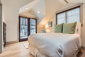 916 Empire Skiers Secret 4 Bedroom Home