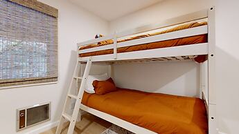 Lakeview Villas #06 3 Bedroom Condo