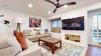 Lakeview Villas #06 3 Bedroom Condo