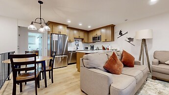 Lakeview Villas #06 3 Bedroom Condo