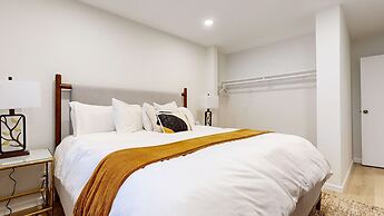 Lakeview Villas #06 3 Bedroom Condo