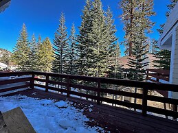 Lakeview Villas #06 3 Bedroom Condo