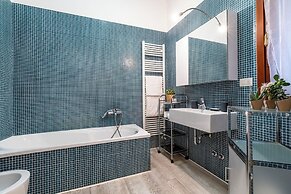 Rialto Grand Canal by Wonderful Italy