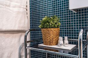 Rialto Grand Canal by Wonderful Italy