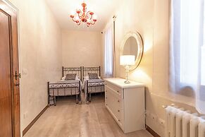 Rialto Grand Canal by Wonderful Italy