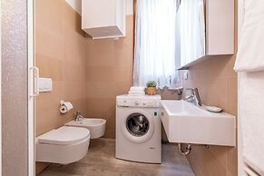 Rialto Grand Canal by Wonderful Italy