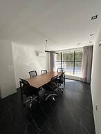 Legacy Suites by Daybyday