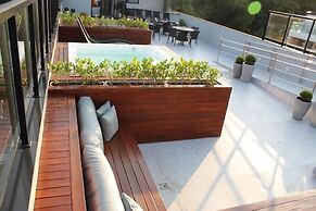 Legacy Suites by Daybyday