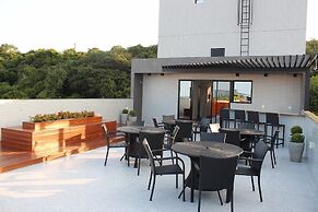 Legacy Suites by Daybyday