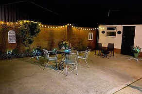 Paddock View - Snetterton, Norfolk