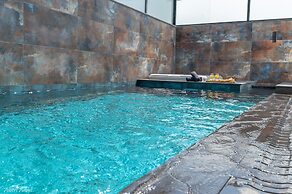 Naomi Boutique Suites