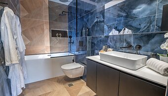 Naomi Boutique Suites