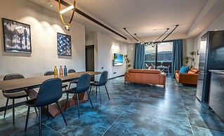 Naomi Boutique Suites