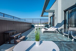 Naomi Boutique Suites