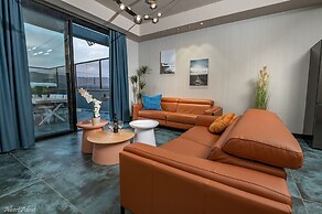 Naomi Boutique Suites