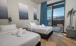 Naomi Boutique Suites