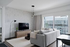 Modern 1BR Apartment with best location