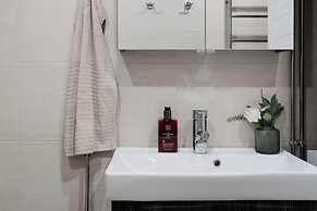 Modern 1BR Apartment with best location