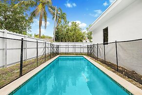 Spacious 3BR House with Private Pool