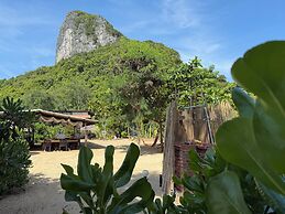 Baan Plai Laem Homestay