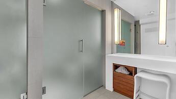 Lux Two BR Suite at W Fort Lauderdale