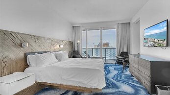 Lux Two BR Suite at W Fort Lauderdale