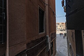 Ca' della Commedia by Wonderful Italy