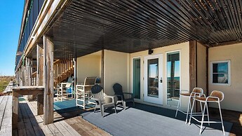 Beachfront Comfort at Costa Del Sol C1