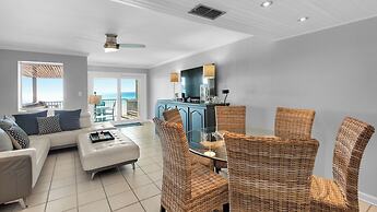 Beachfront Comfort at Costa Del Sol C1