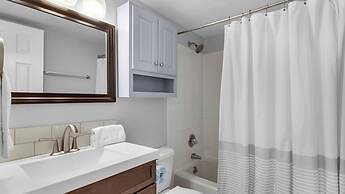 Beachfront Comfort at Costa Del Sol C1