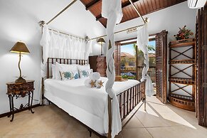 Gold Coast Townhome w Pools GYM 24 7 Security