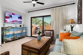 Gold Coast Townhome w Pools GYM 24 7 Security