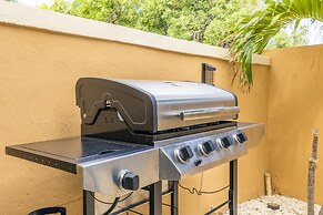 Gold Coast Townhome w Pools GYM 24 7 Security