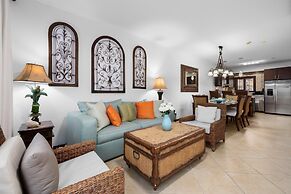 Gold Coast Townhome w Pools GYM 24 7 Security