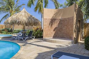 Gold Coast Townhome w Pools GYM 24 7 Security