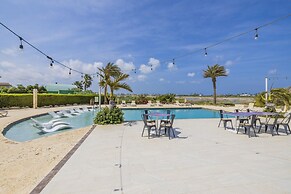 Gold Coast Townhome w Pools GYM 24 7 Security