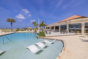 Gold Coast Townhome w Pools GYM 24 7 Security