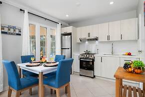 Newly Renovated Queen Bed Studio Loft Palmbeach